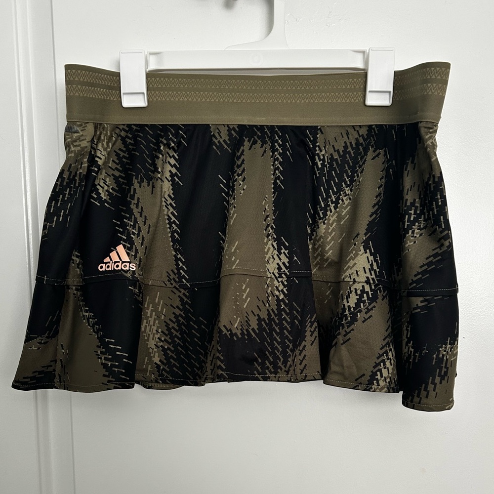 NWT Adidas Olive and Black Patterned Pickleball Tennis Golf Skort